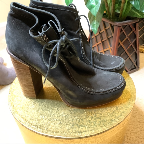 Dolce Vita Shoes - Dolce Vita Stacked Heel Bootie Size 10M Black